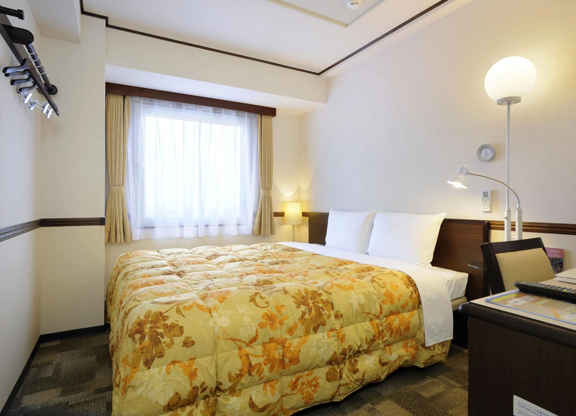 Toyoko Inn Shin-Yamaguchi-Eki Shinkansen-Guchi Ngoại thất bức ảnh